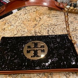 Beautiful brown & black shoulder bag.